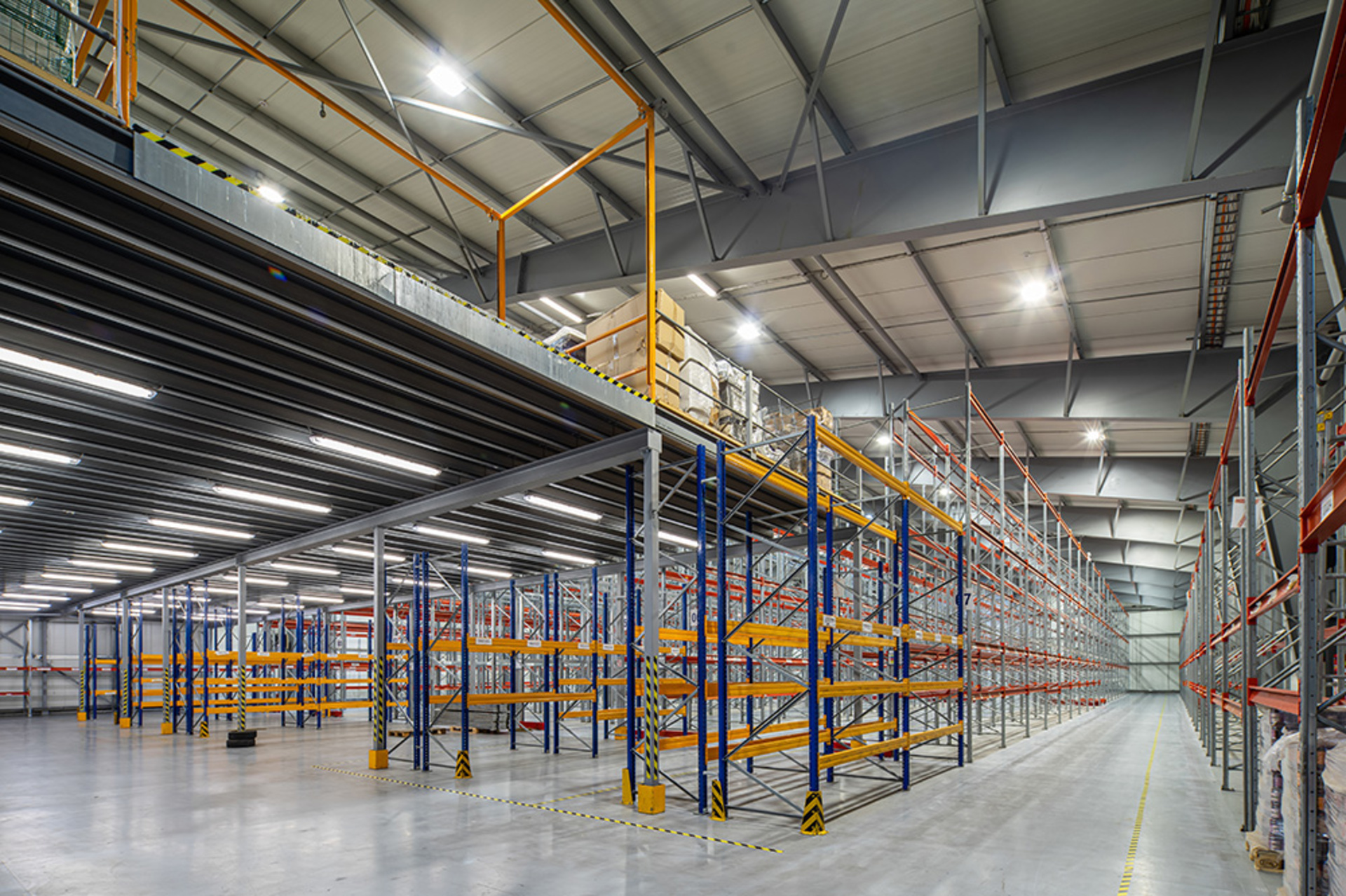 Industrie & Gewerbe bei Höfer Stefan Elektroanlagen in Holzkirchen