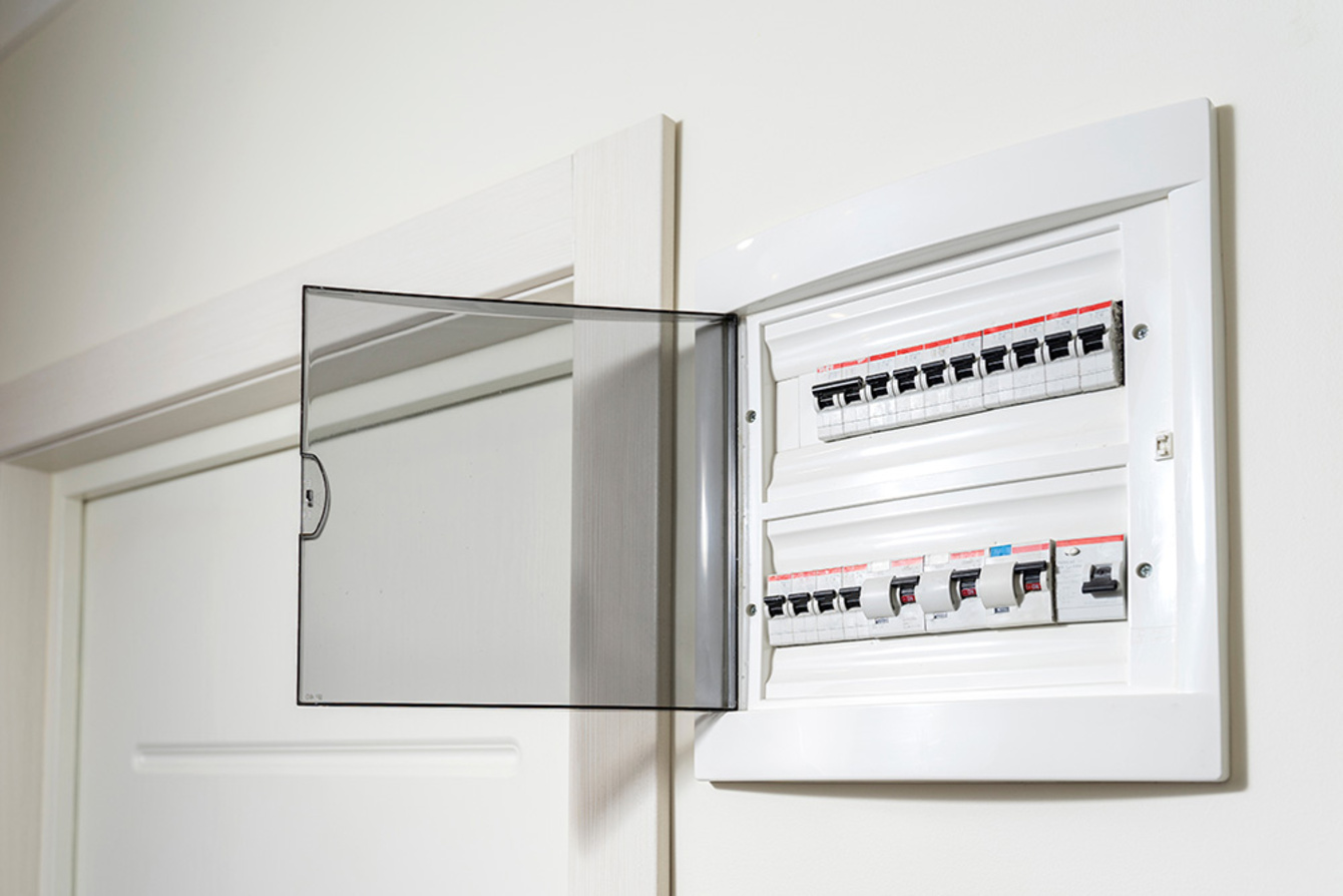 Über­spannungs­schutz bei Höfer Stefan Elektroanlagen in Holzkirchen