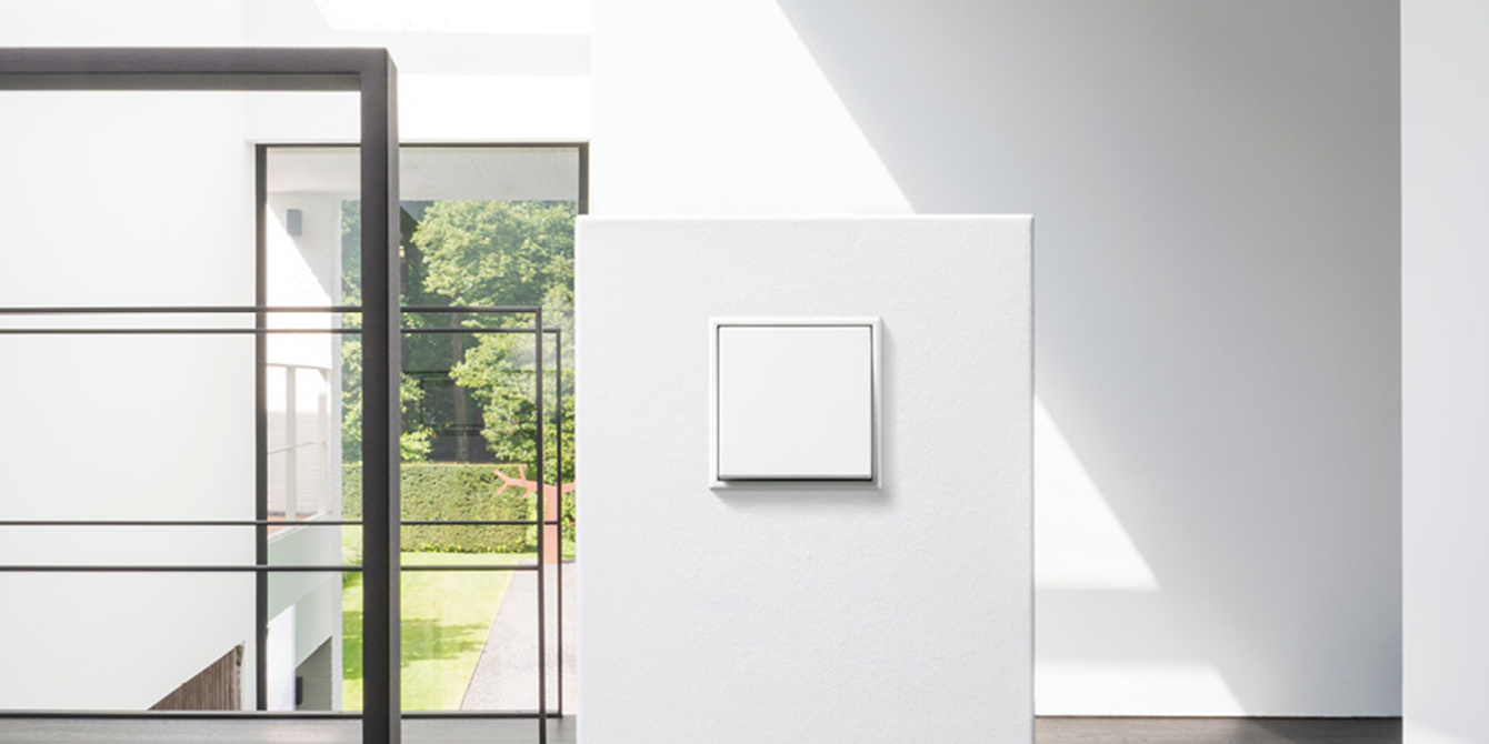 JUNG Schalterprogramme bei Höfer Stefan Elektroanlagen in Holzkirchen